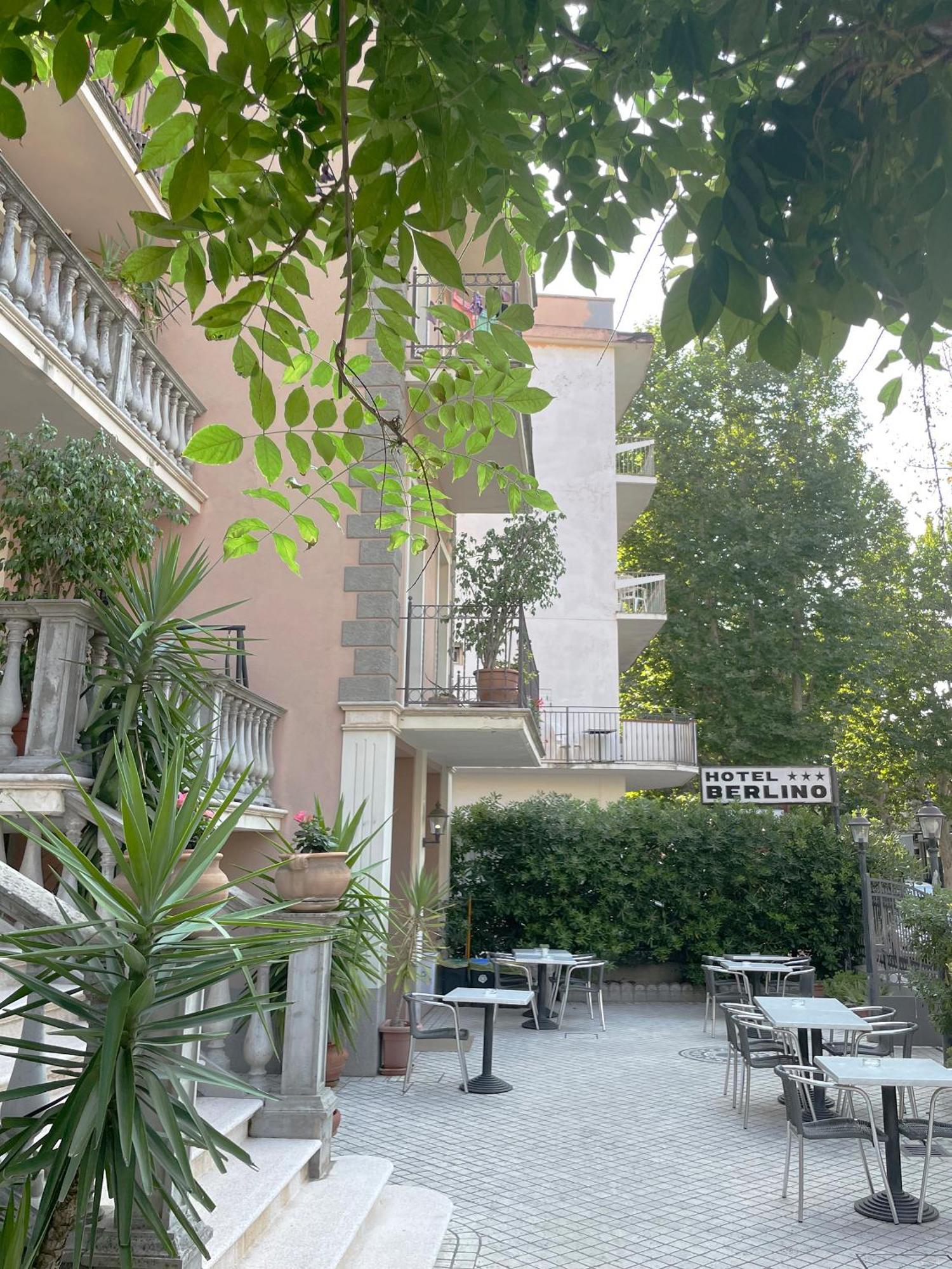 Hotel Berlino Cattolica Exterior photo